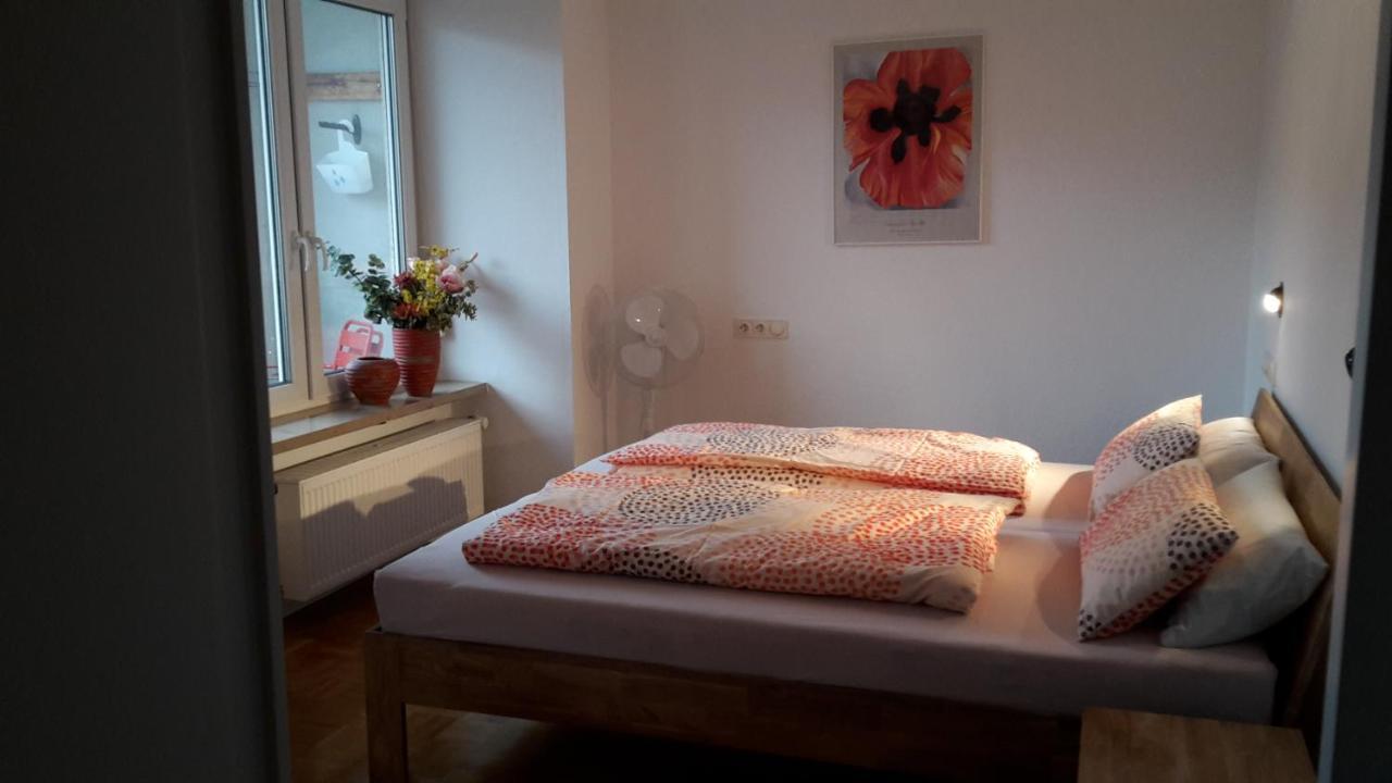 Ferienwohnung Hagelstein บัดแมร์เกนท์ไฮม์ ภายนอก รูปภาพ